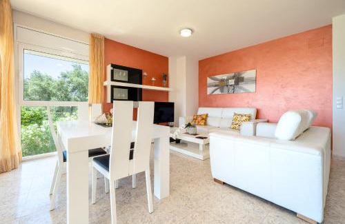 Costa Dorada Apartment | Relax at Hauzify I Apartament Cala Pepo with Ocean Views
