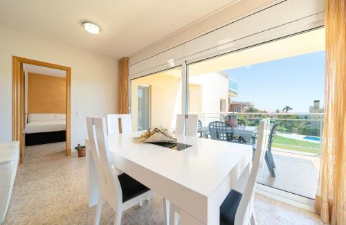 Costa Dorada Apartment | Relax at Hauzify I Apartament Cala Pepo with Ocean Views