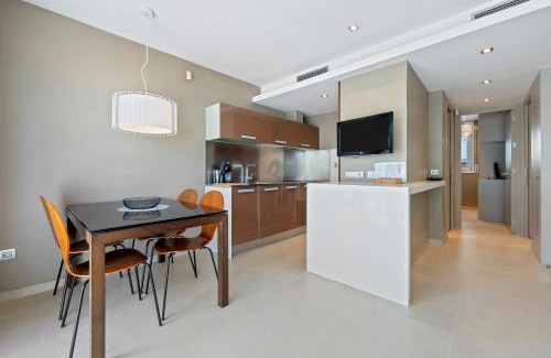 Torredembarra Apartment | Oceanfront Getaway at Hauzify I Apartaments La Martina