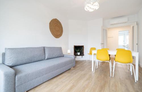 La Pineda Apartment | Cozy Hauzify I Apartament Solpins with Oceanfront Views