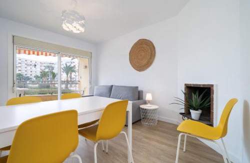 La Pineda Apartment | Cozy Hauzify I Apartament Solpins with Oceanfront Views
