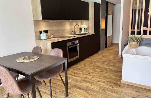Aix-les-Bains Apartment | Relax at Havana La Bonne Étoile with Spa & Lake Views