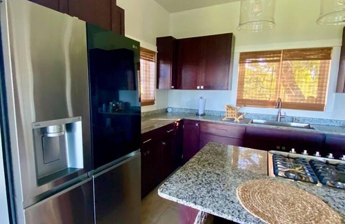 Milton Bight House | Indulge in Privacy and Ocean Views at Paradise Retreat