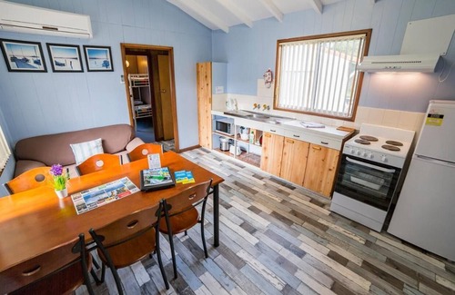Emu Point Ski Chalet | Discover Family-Friendly Havanas Villas Group Chalets