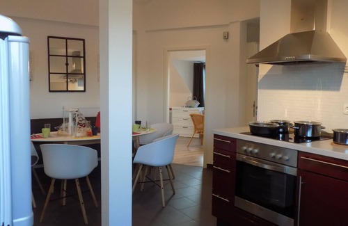 Neumuenster Apartment | Relax in a Newly Renovated 3-Bedroom Home with Pool