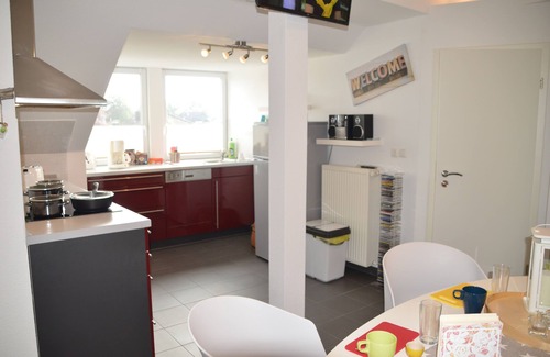 Neumuenster Apartment | Relax in a Newly Renovated 3-Bedroom Home with Pool