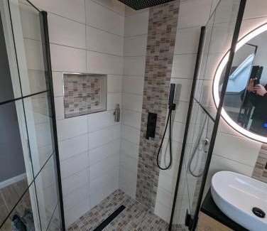 Havelberg Apartment | Havel Suites: Oceanfront Retreat with Hot Tub & Pet-Friendly