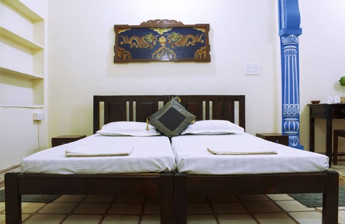 Pink City Bed & Breakfast | Discover Haveli Kalwara: Family-Friendly with Great Amenities