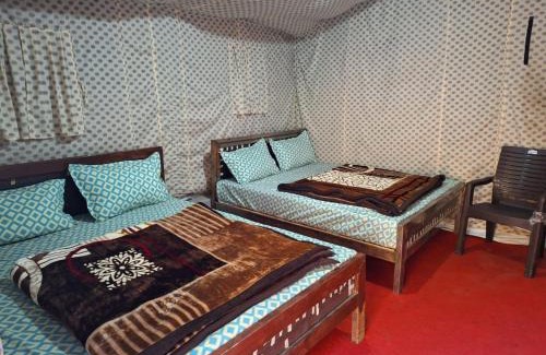 Dhunar Gaon Resort | Discover Haveli Resort: Family-Friendly with Pool & Dining