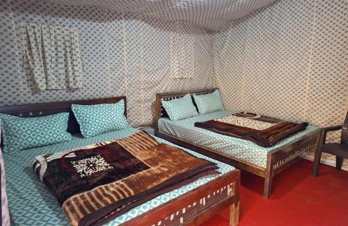 Dhunar Gaon Resort | Discover Haveli Resort: Family-Friendly with Pool & Dining