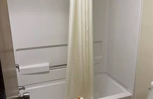 Havelock Hotel | Comfortable Havelock Inn & Suites with Family-Friendly Amenities