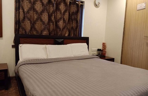 Pudumund Hotel | Relax at Havelock Leisure: Family Friendly with Pool & Breakfast