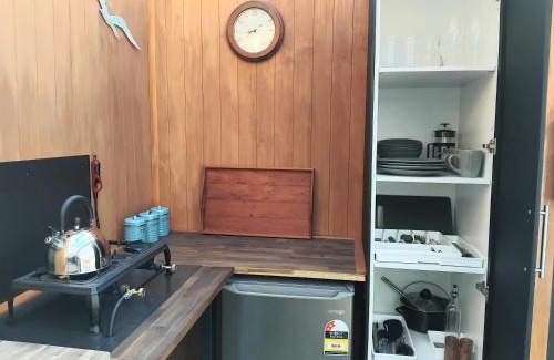 Endeavour Inlet Apartment | Haven Cabin - No road access - just a boat ride away