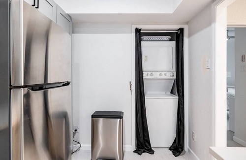 Cowley Condo | Ideal Retreat for Travel Nurses & Digital Nomads