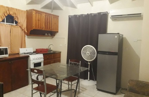 Oistins House | Comfortable Haven House Apartments with Family-Friendly Amenities
