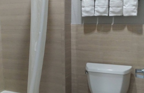 Northside Hotel | Cozy Haven Inn & Suites: Top-Rated Stay in Downtown Houston