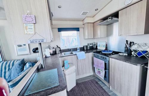 Isle of Grain Apartment | Haven Kent coast sleep 6