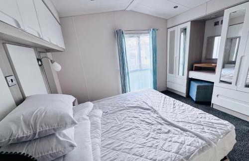 Isle of Grain Apartment | Haven Kent coast sleep 6