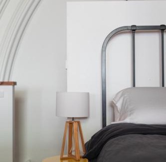 Campbell Town House | Exceptional Haven on High: Family-Friendly 4-Star Retreat