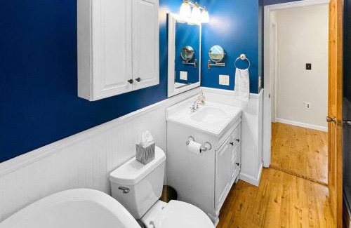 Kerhonkson House | Relax at Haven Retreat: Catskills Hot Tub & Bar Hall Oasis