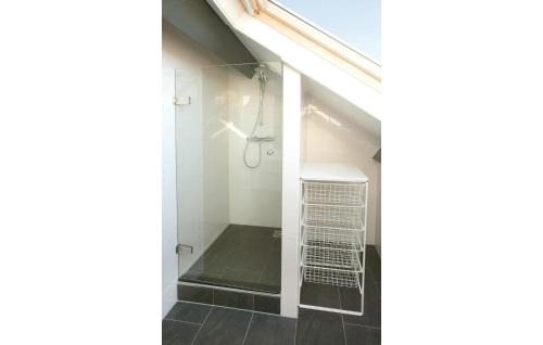 Maurik House | Relax at Havenhuis: 4-Star Retreat with Private Pool