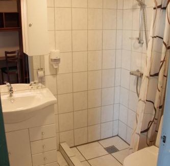 Sønderstrand Hotel | Welcoming Havneby Kro: Pet-Friendly Family Retreat