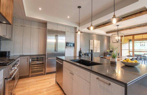 Mont-Tremblant House | Havre 115 Des Montagnes | Modern Ski-in/Ski-out Retreat