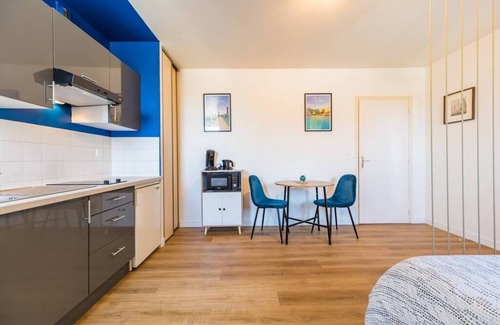 Guingamp Apartment | Cozy Havre Bleu Studio in the Heart of Guingamp