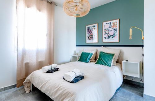 Morieres-les-Avignon Apartment | Relax at Havre de nature Provence with Oceanfront Views