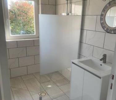 La Celle-sous-Gouzon House | Havre de paix moderne aux portes du centre ville