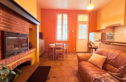 Villemur-sur-Tarn Apartment | Relaxing Retreat in a Renovated Farm near Toulouse