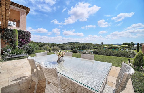 Mougins Apartment | Exceptional HAVRE DE PAIX with Pool & Ocean Views in Mougins