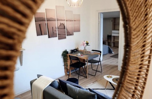 Courlancy Apartment | Pet-Friendly Havre de Paix - Lotus with Breakfast Included