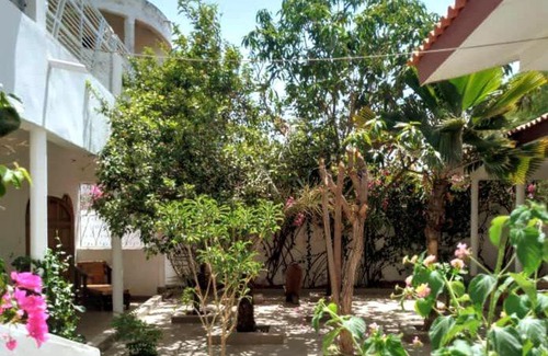 Toubab Dialao House | Peaceful Retreat at Havre de Paix in Toubab Dialaw