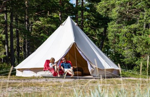 Ljugarn Other | Havsängen: Oceanfront Retreat with Pool and Pet-Friendly Perks