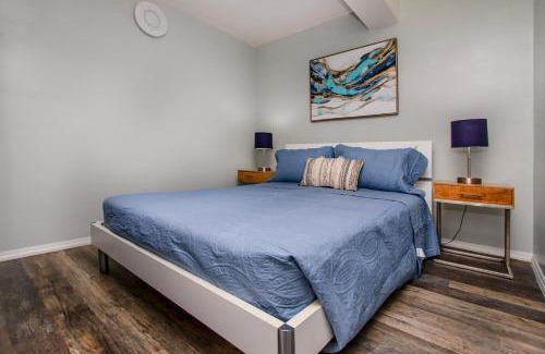 Diamond Head - Kapahulu - St. Louis Apartment | Hawaii Style Centrally located with full kitchen