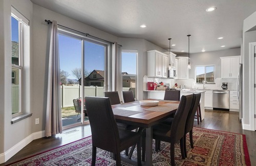 Fruita House | Hawk II - Cozy Home with Spa and Pet-Friendly Amenities