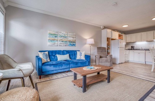Neskowin Condo | Beach-View Condo Steps from Neskowin Beach & Café