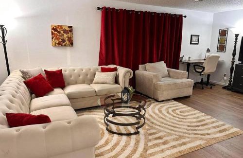 Twain Apartment | Hawkeye Haven at Gilbert 1