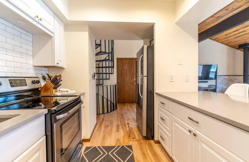 Frisco Condo | Relaxing Hawn Drive Retreat with Oceanfront Views and Amenities