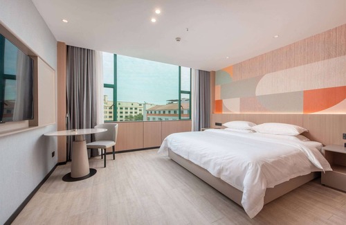 Baiyun Hotel | Hawthorn By Wyndham Guangzhou Baiyun Airport