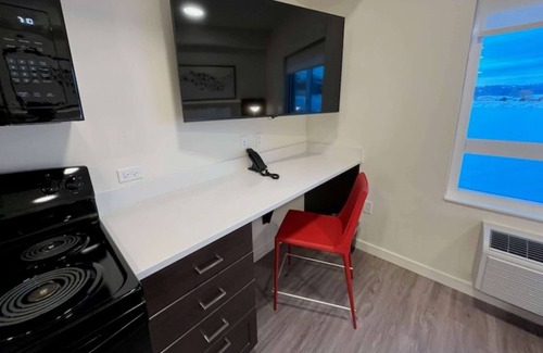 Alpine Northwest Hotel | Hawthorn Extended Stay By Wyndham Alpine