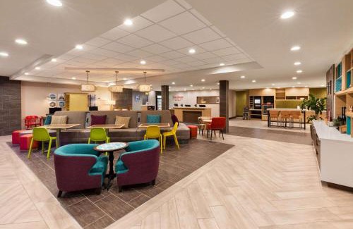 Kingwood Hotel | Discover Hawthorn Extended Stay: Family-Friendly Retreat
