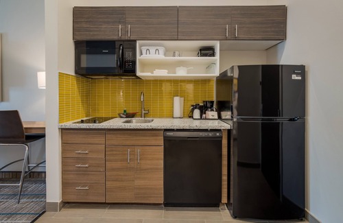 Sulphur Hotel | Comfortable Extended Stay at Hawthorn by Wyndham Sulphur