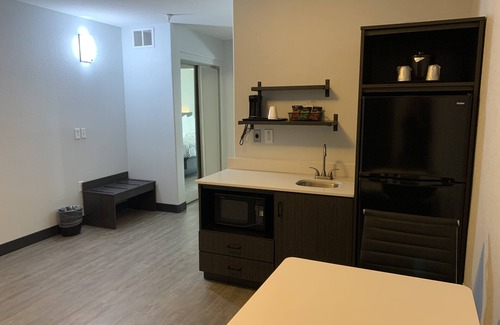 Hobbs Hotel | Comfortable Extended Stay at Hawthorn by Wyndham Hobbs