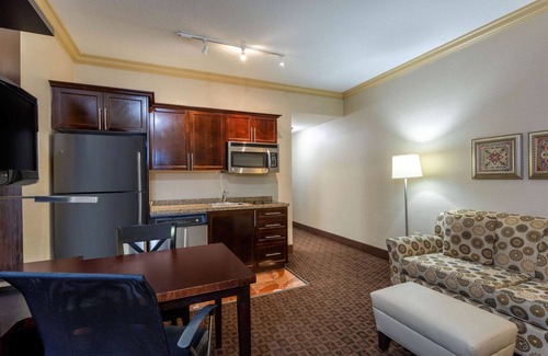 Palm Beach - West Palm Beach Hotel | Ocean View Comfort at Hawthorn Extended Stay, West Palm Beach
