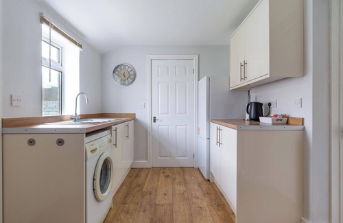 Ashington House | Cozy Hawthorn House: 2-Bedroom Retreat in Ashington
