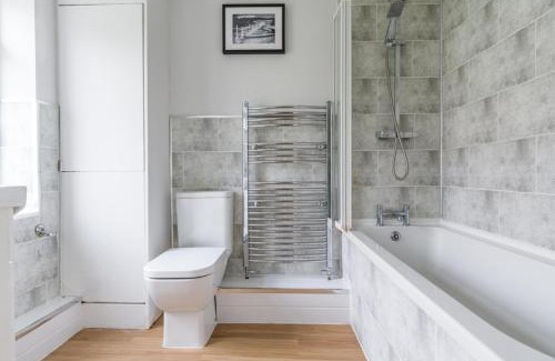 Ashington House | Cozy Hawthorn House: 2-Bedroom Retreat in Ashington