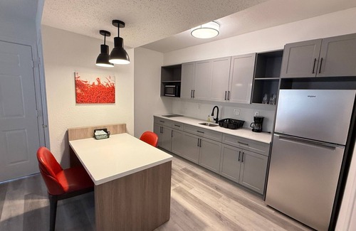 Tinton Falls Hotel | Comfortable Stay at Hawthorn Suites by Wyndham Tinton Falls