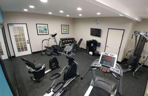 Irving Hotel | Inviting Hawthorn Suites Irving DFW South for Families